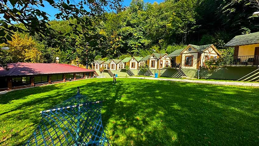 YILBAŞINA ÖZEL BOĞAZİÇİ BUNGALOW OTEL KAMPI MAŞUKİYE