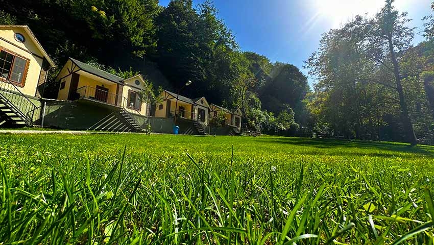YILBAŞINA ÖZEL BOĞAZİÇİ BUNGALOW OTEL KAMPI MAŞUKİYE