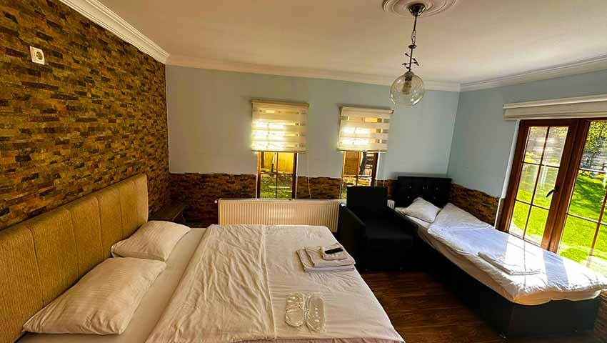 YILBAŞINA ÖZEL BOĞAZİÇİ BUNGALOW OTEL KAMPI MAŞUKİYE
